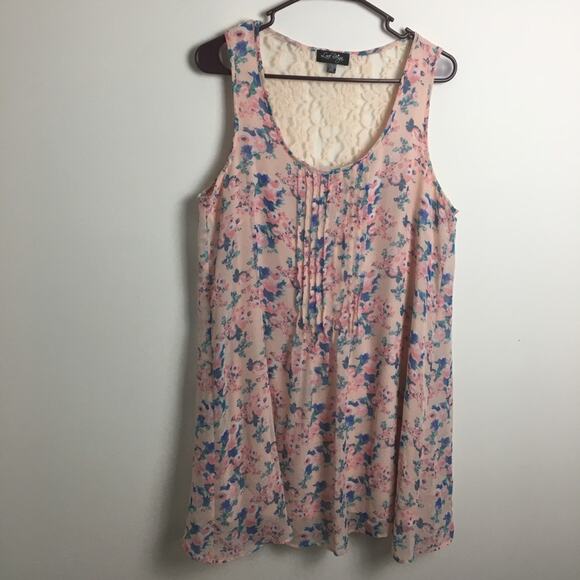 Love Reign Floral Lace Back Mini Dress Pink Large - Picture 2 of 13